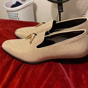 Memory foam dress shoes